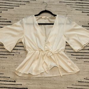 Short Sleeve Wrap Blouse in Off-White